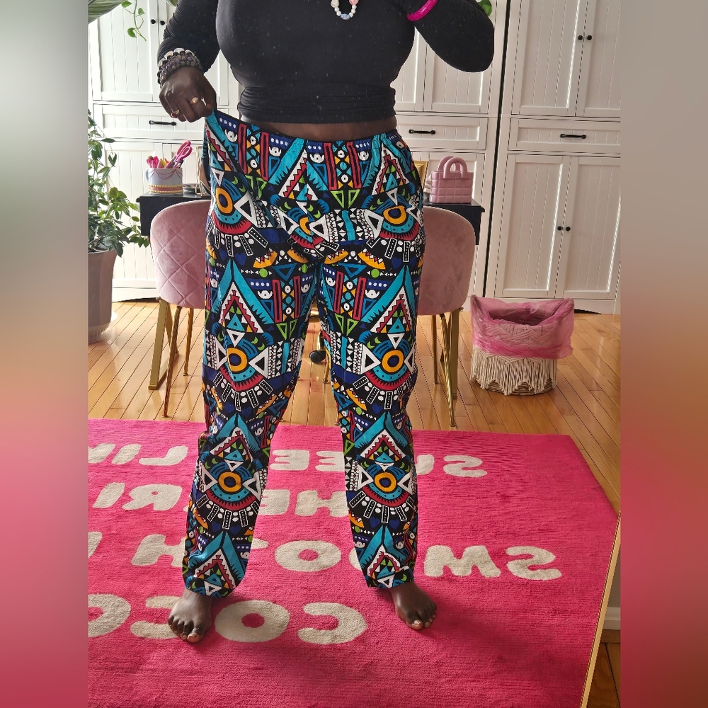 Colorful Geometric Print Pants - Picture 4 of 8